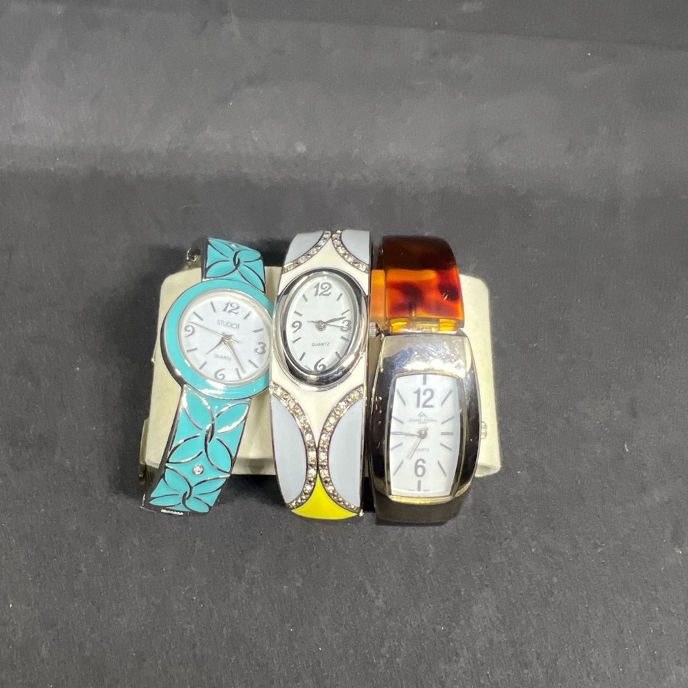 WATCH LOT - Picture 7 of 7
